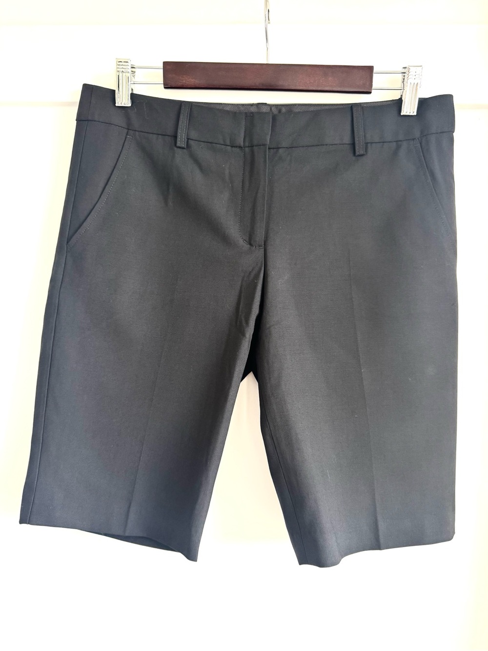 BCBGMaxAzria Dress Shorts Size M (32”)
